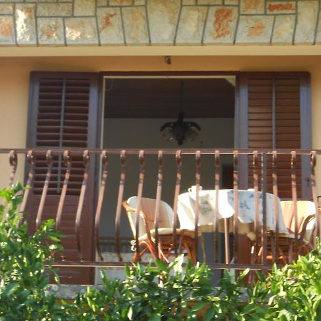 Apartment Groundfloor Jelsa  Exterior photo